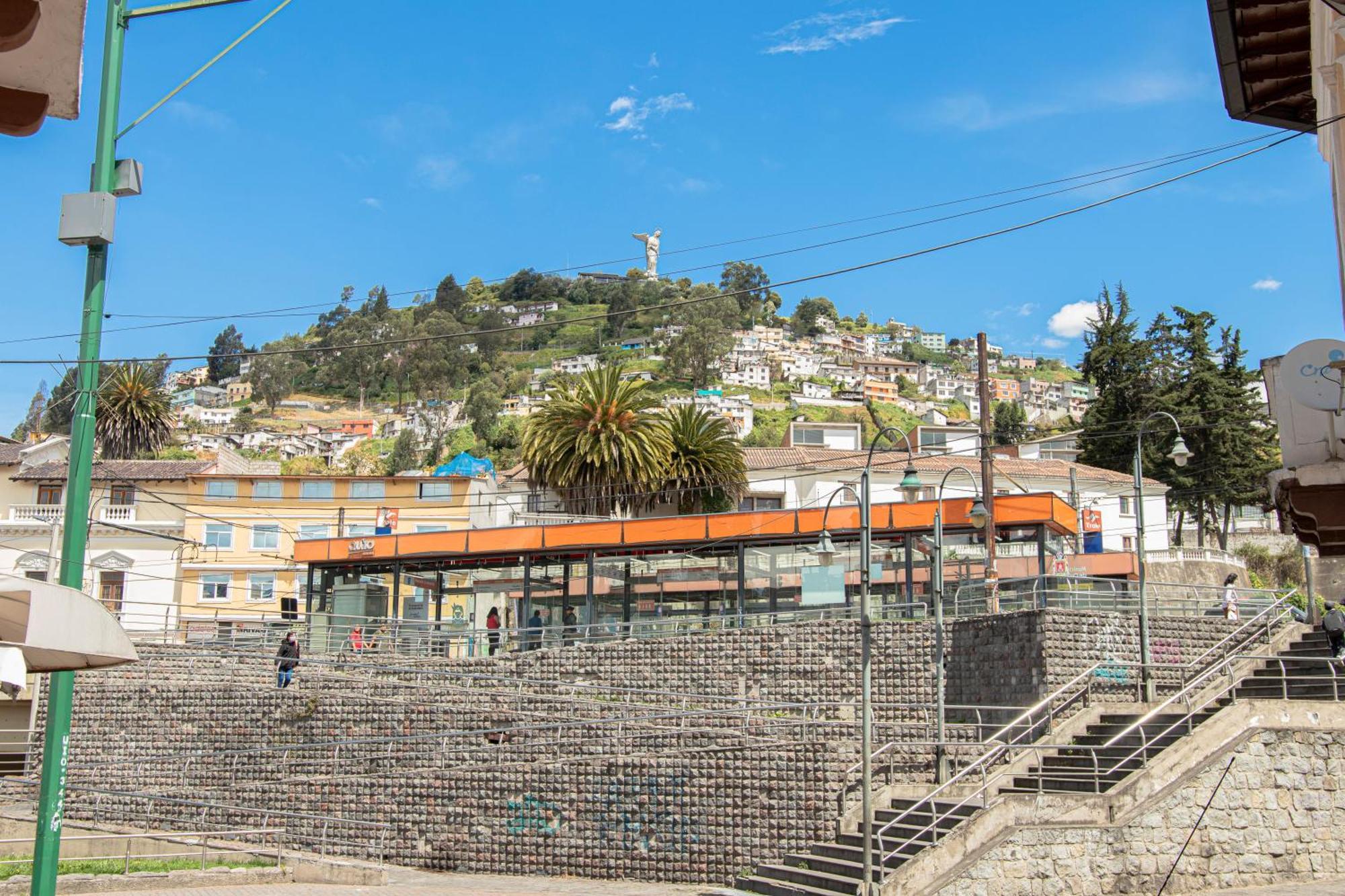 Hostal Carlos Luis Quito Exterior photo