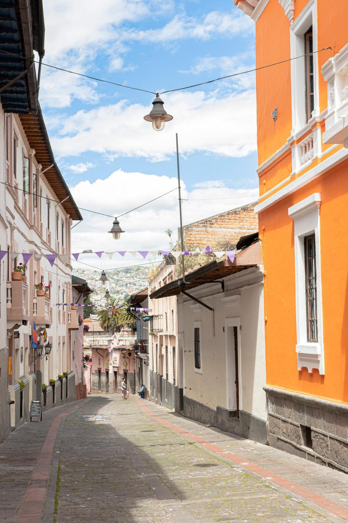 Hostal Carlos Luis Quito Exterior photo